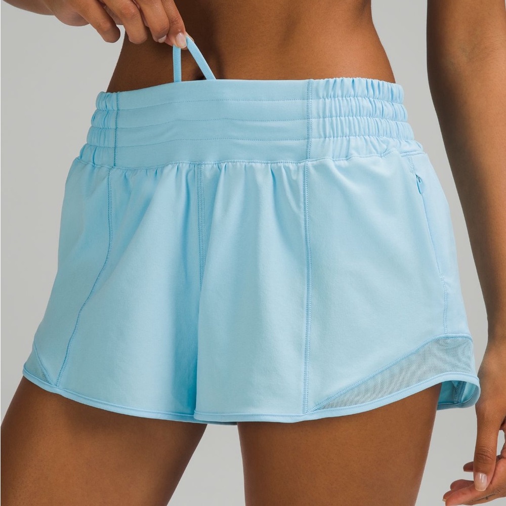 lululemon HR hotty hot short 2.5”